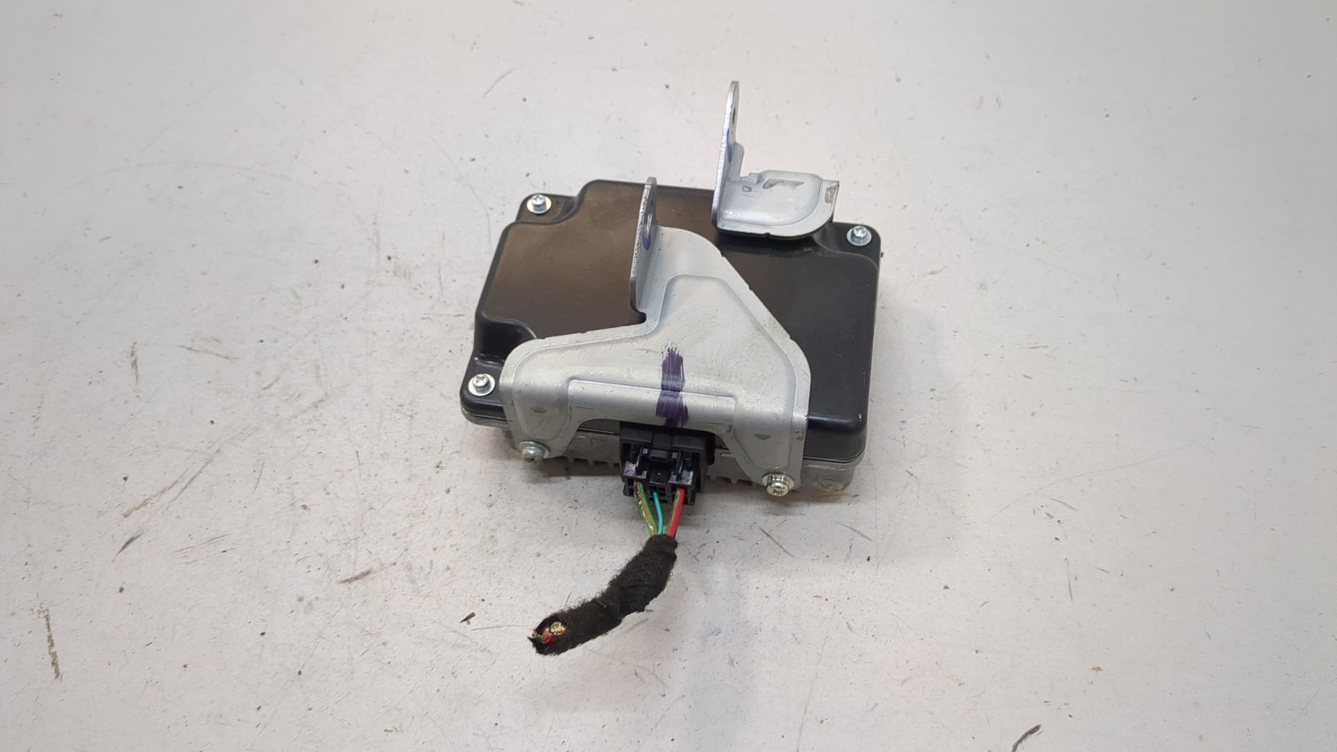 Преобразователь напряжения (адаптер)