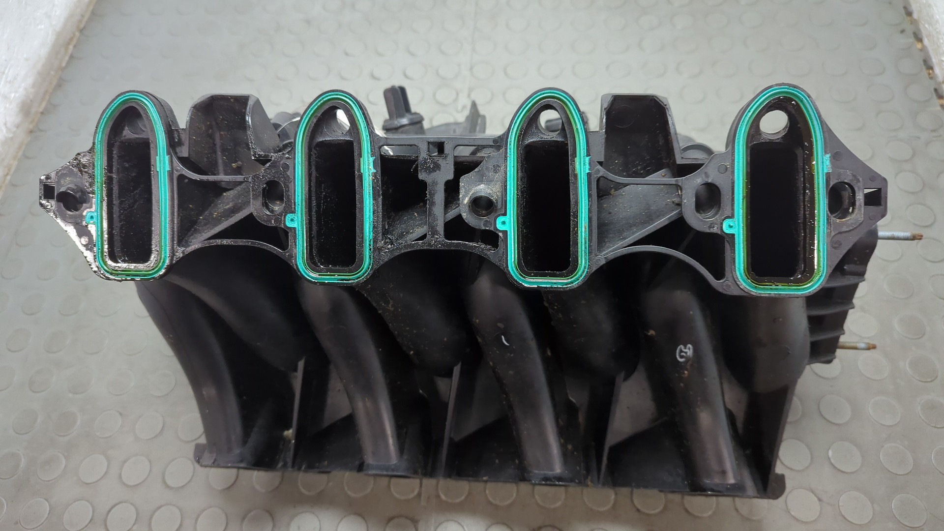 Коллектор впускной