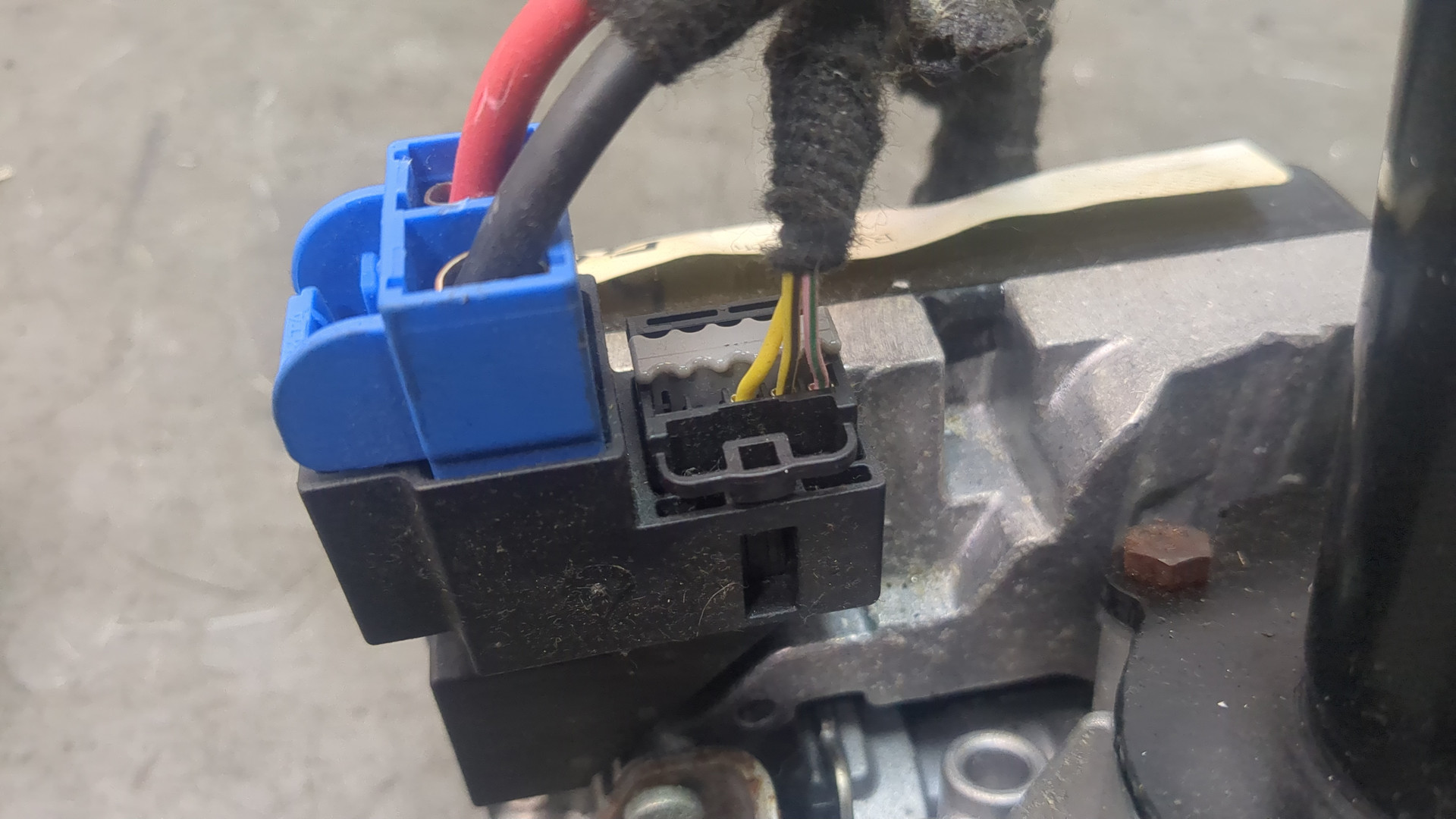 Серводвигатель рулевой рейки