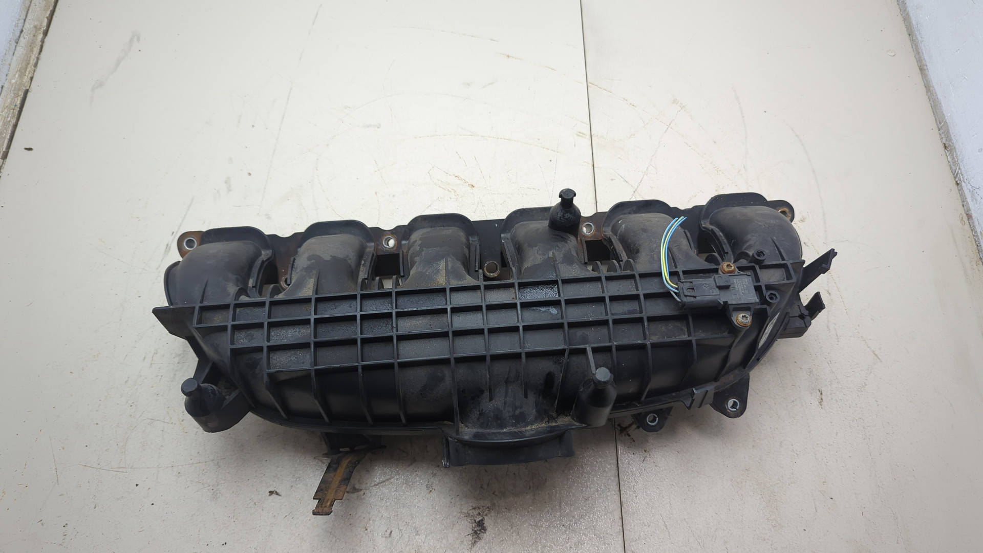 Коллектор впускной