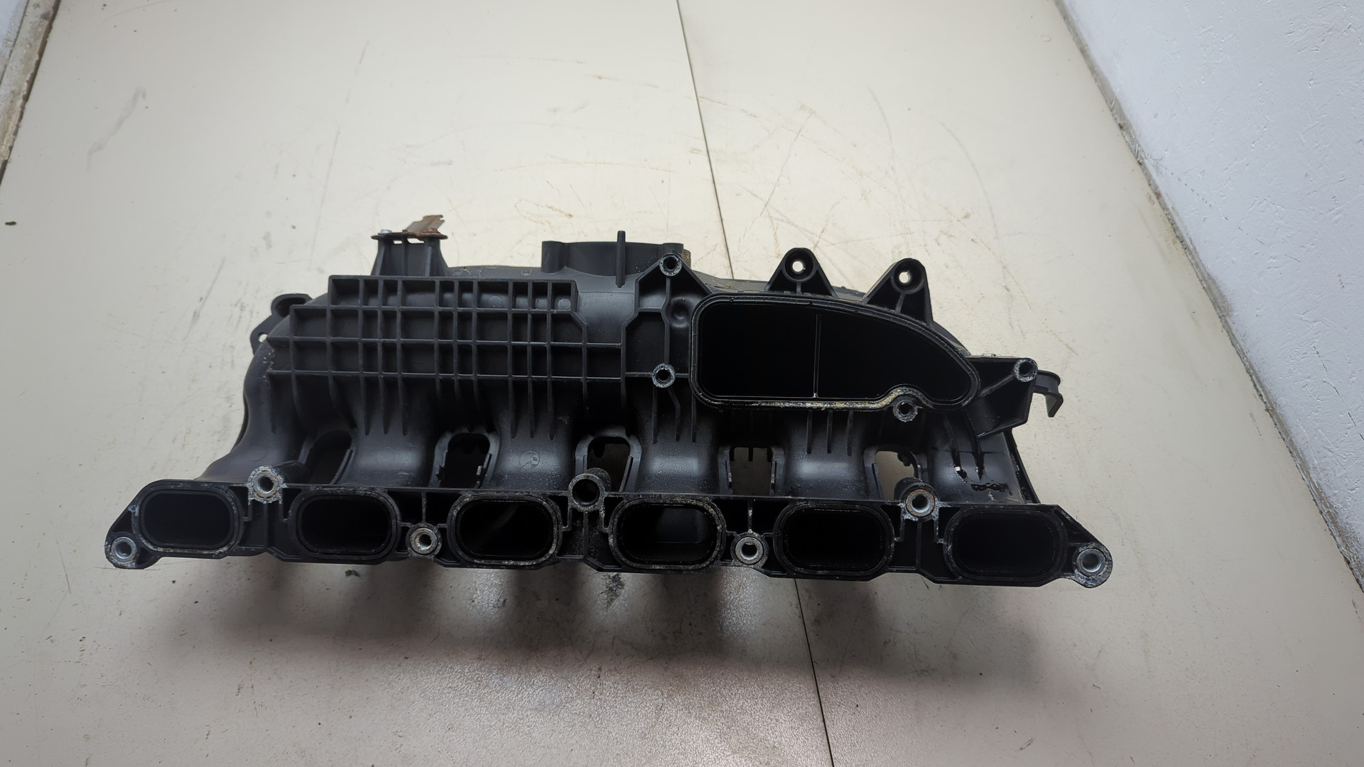 Коллектор впускной