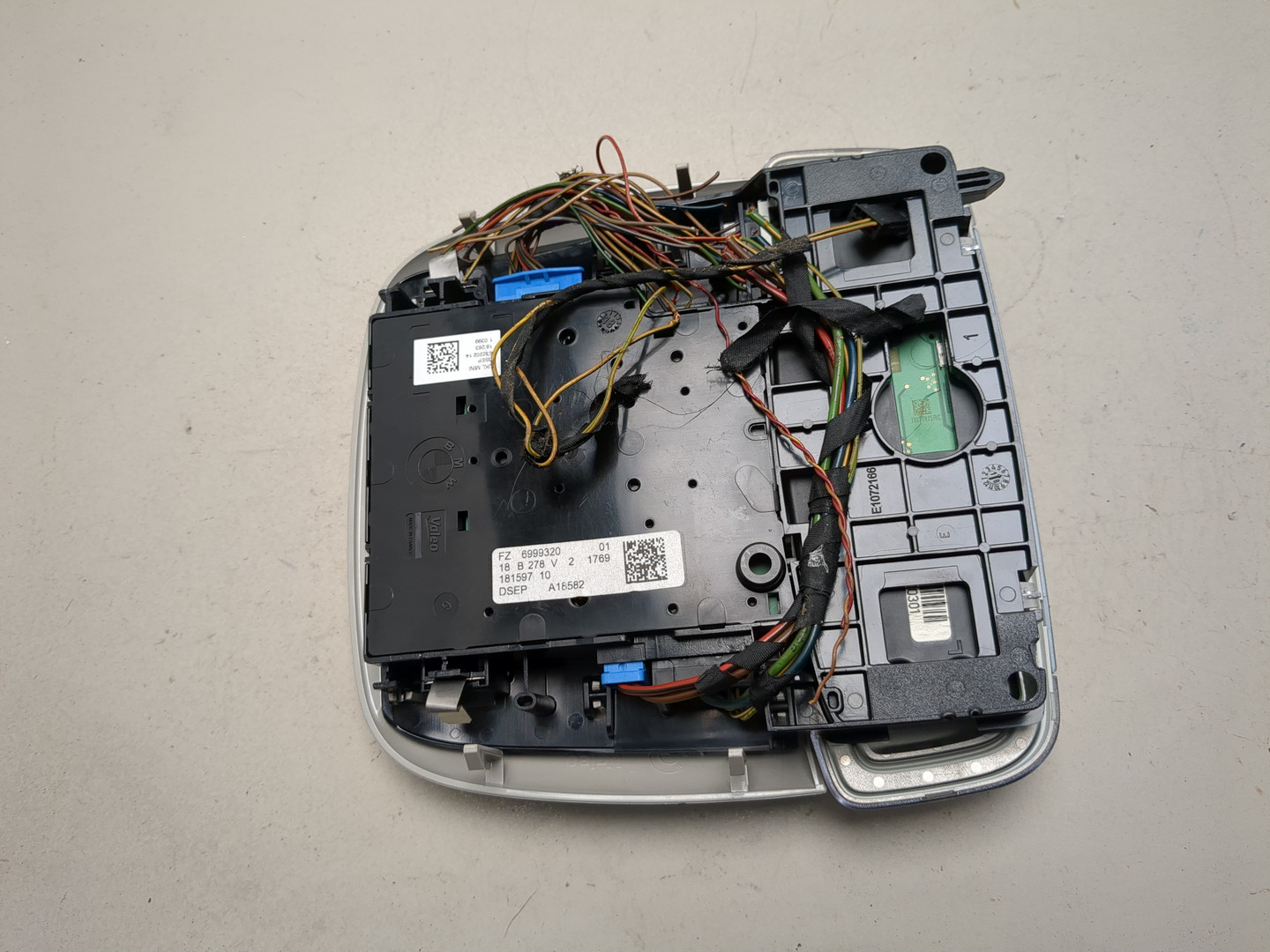 Плафон салонный