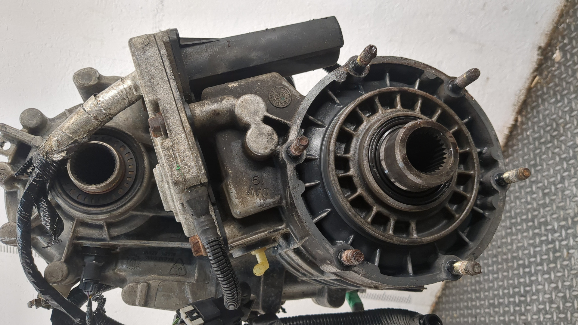 Коробка раздаточная