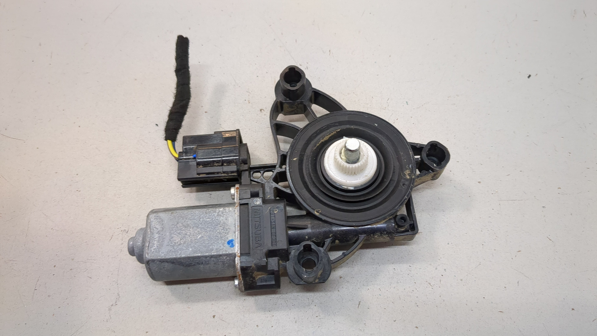 Моторчик стеклоподъемника