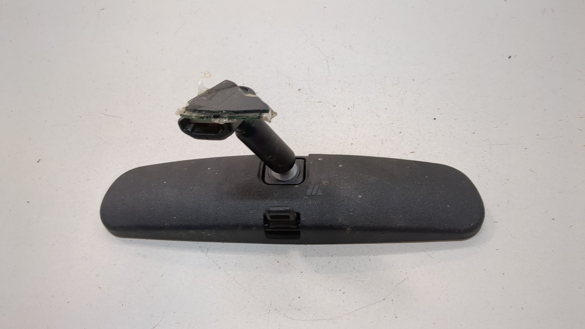 Зеркало заднего вида