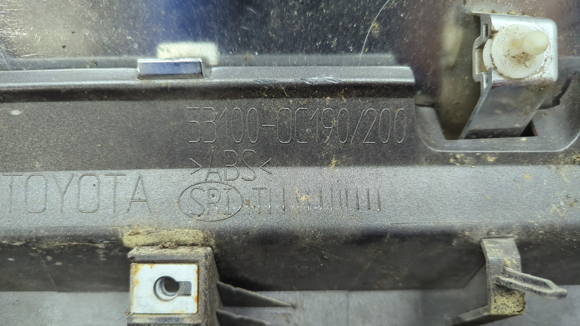 Решетка радиатора