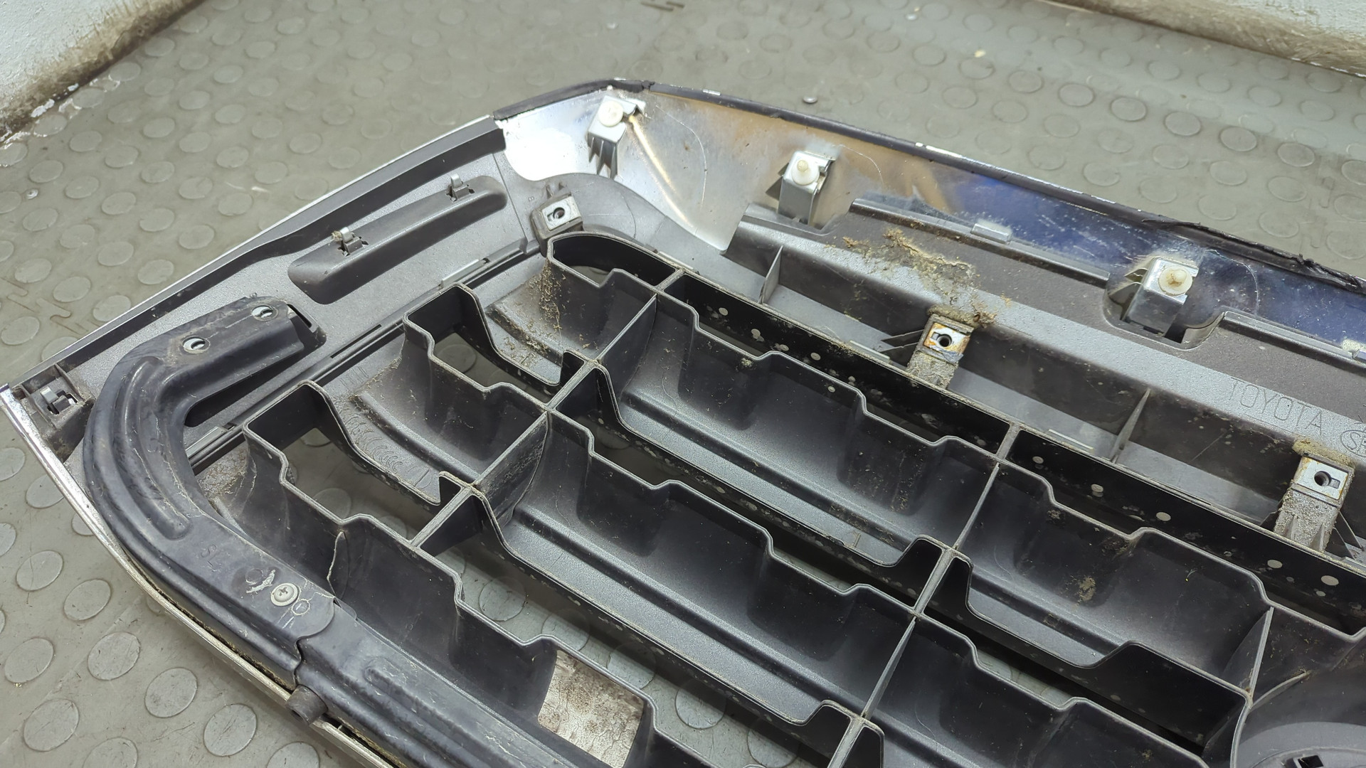 Решетка радиатора