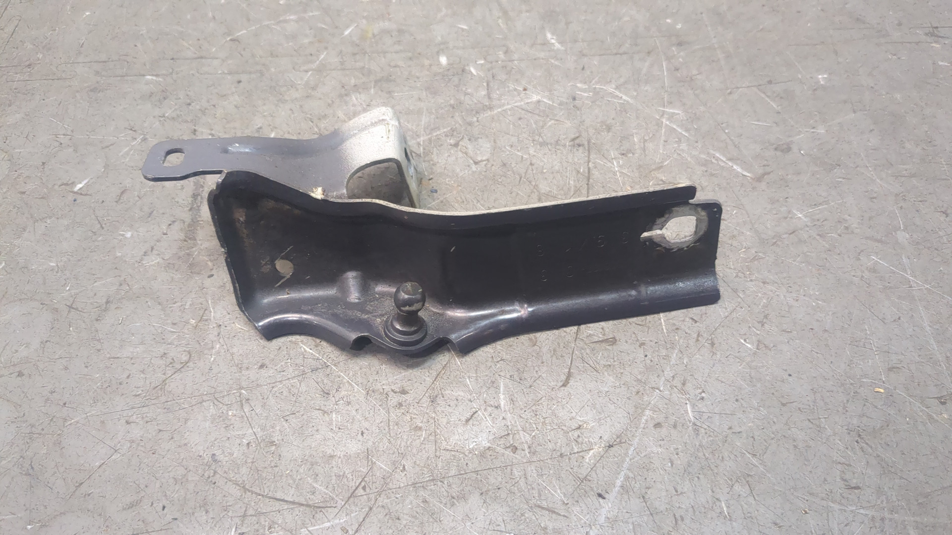 Кронштейн крепления крыла