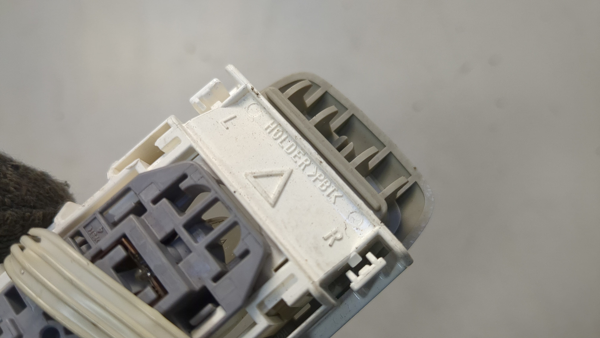 Плафон салонный