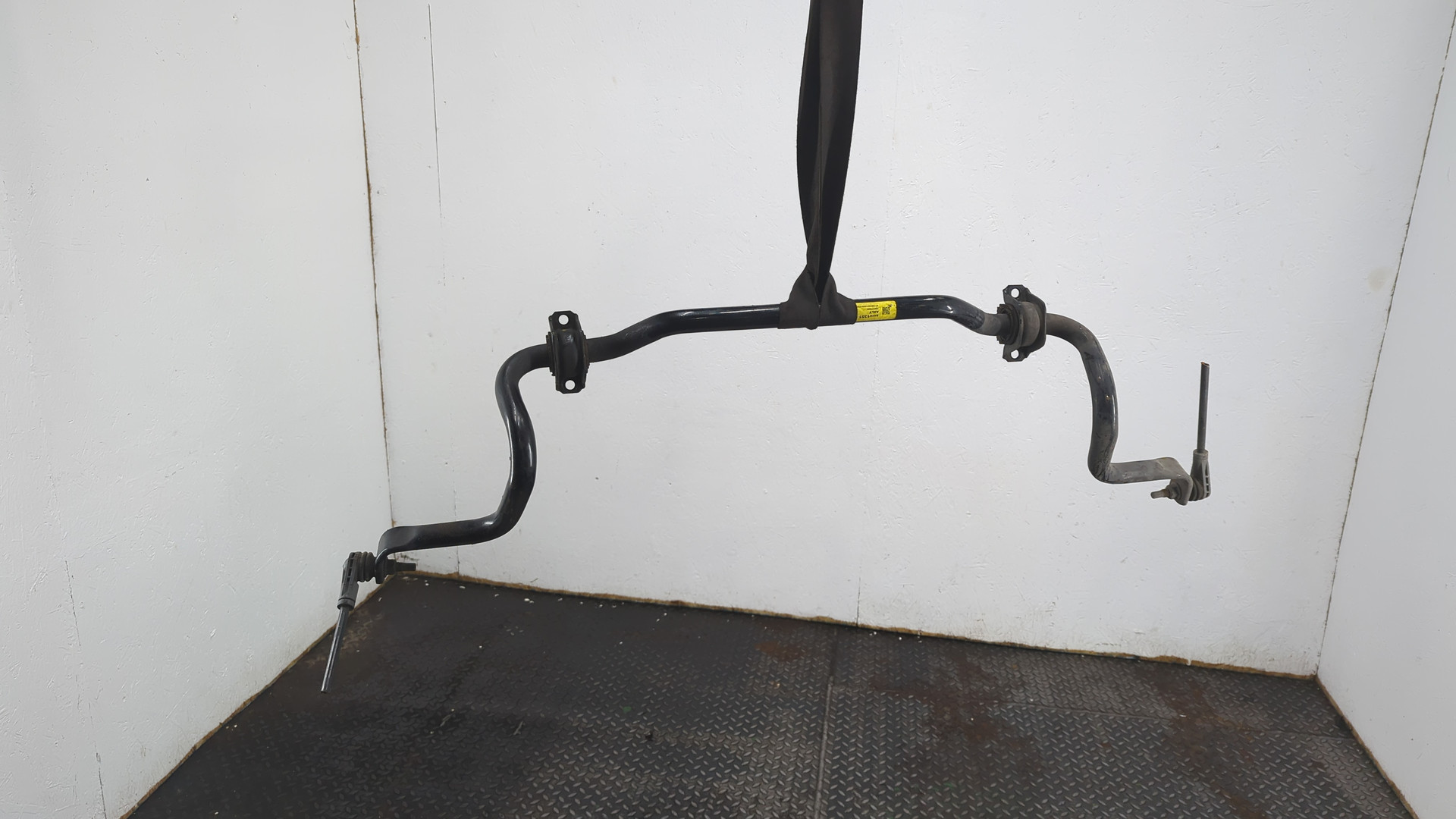 Стабилизатор передний