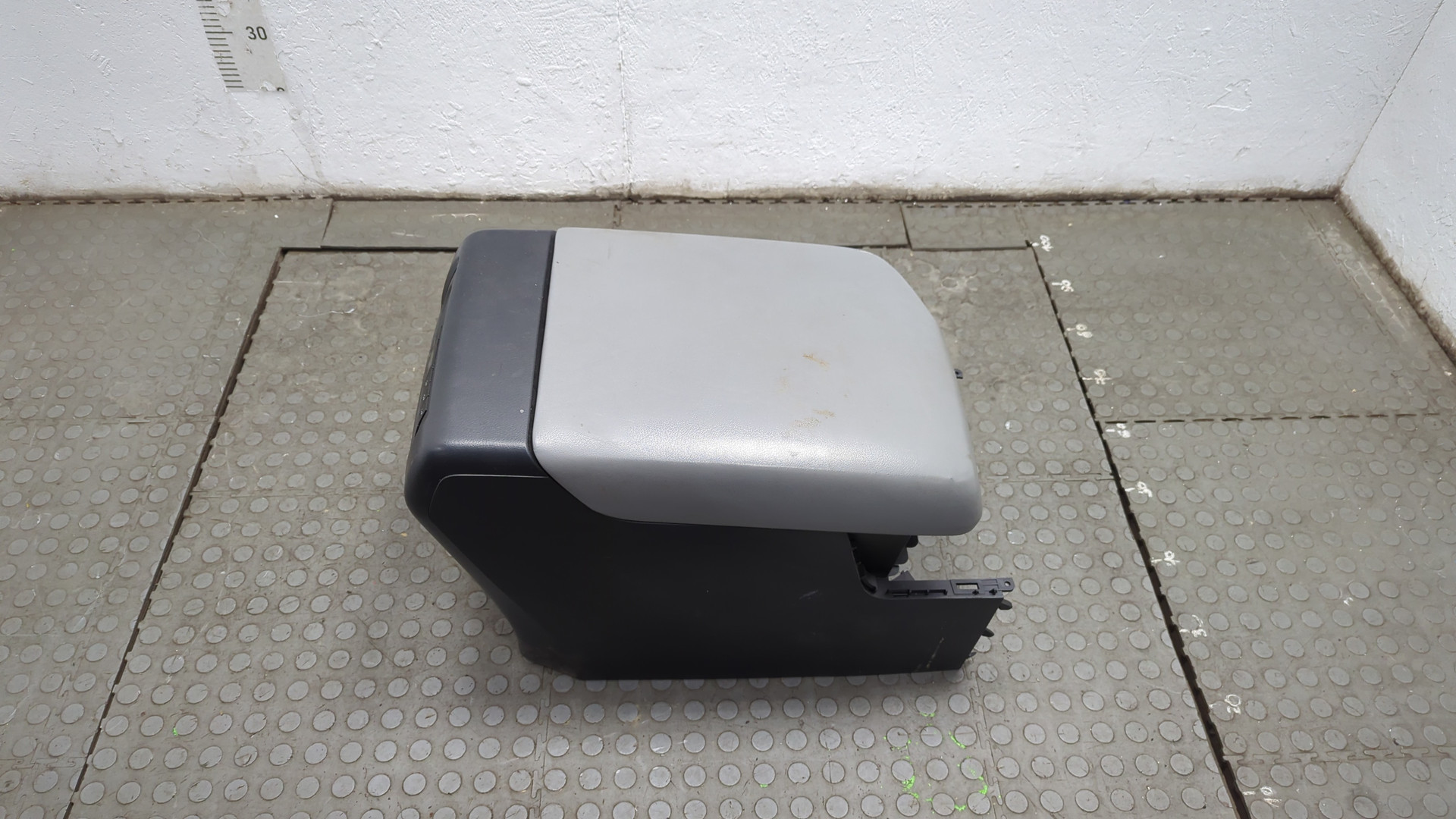 Подлокотник