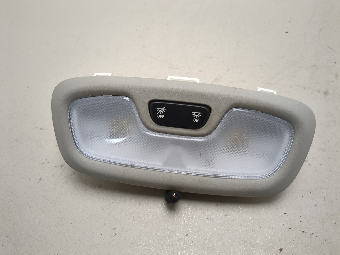 Плафон салонный