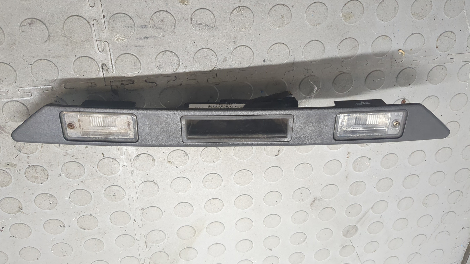 Фонарь подсветки номера