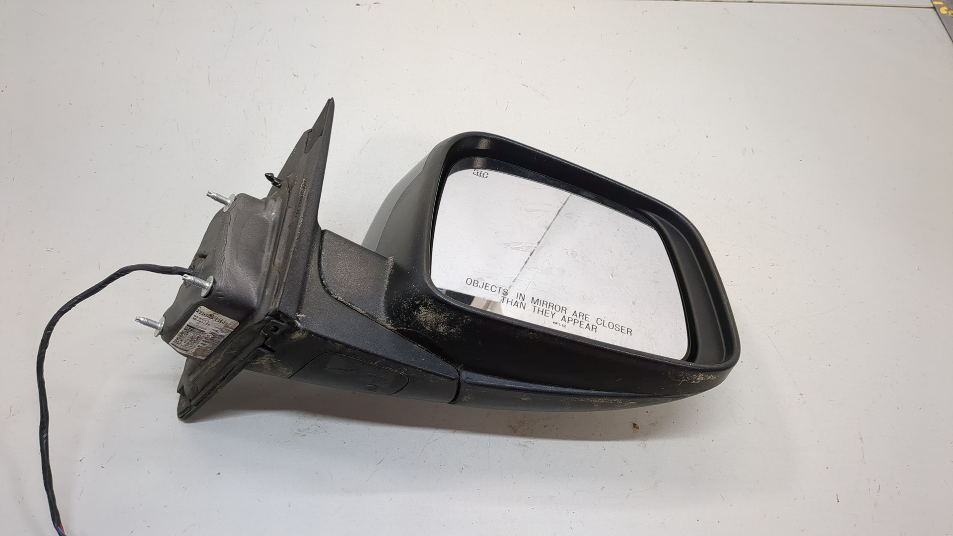 Зеркало правое электрическое