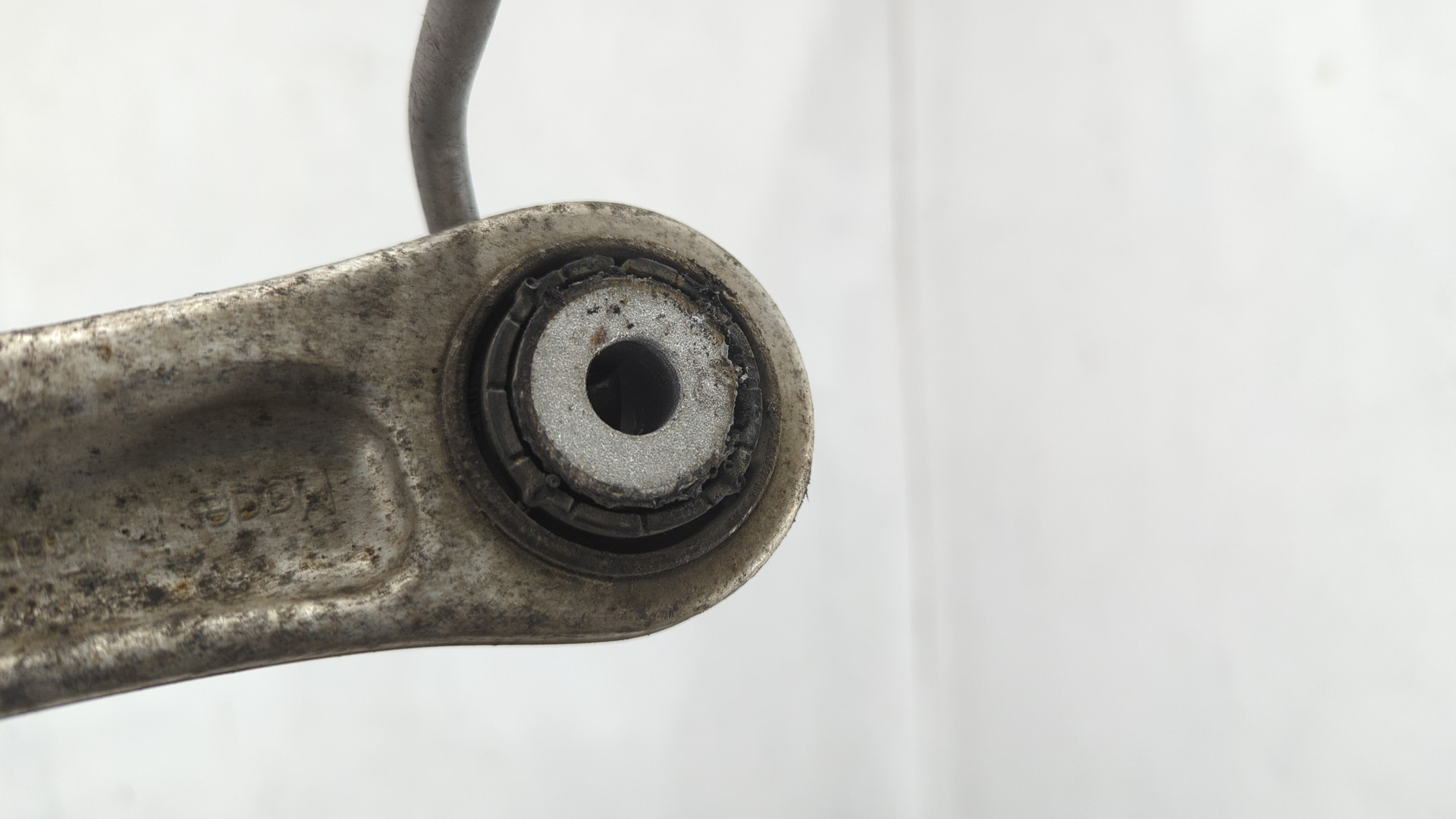 Рычаг задний правый