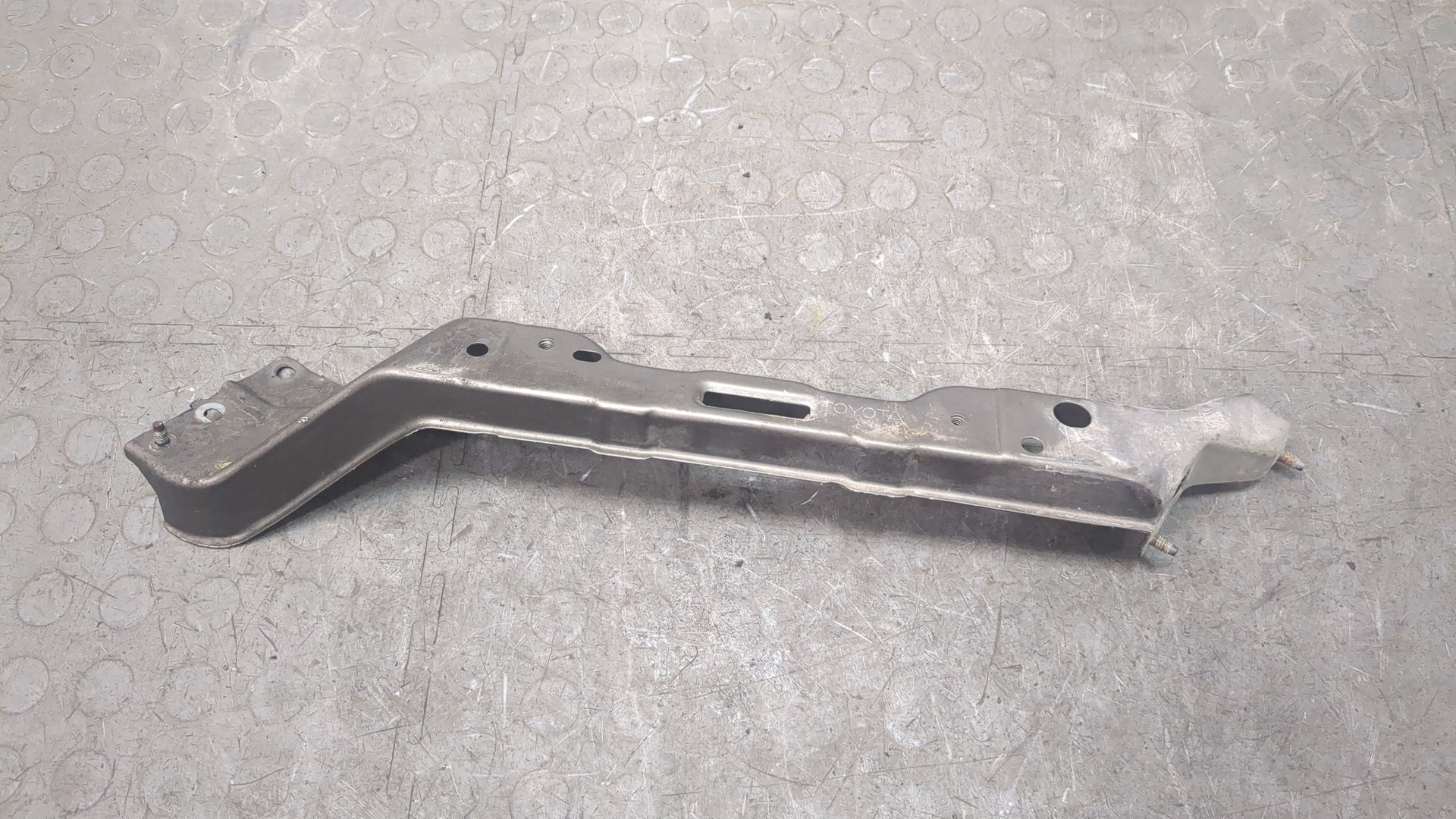 Кронштейн (сопут. товар)