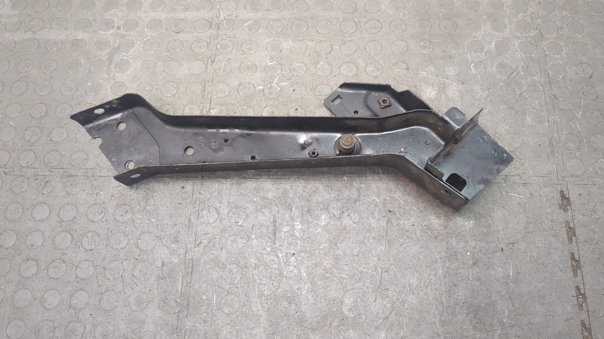 Кронштейн (сопут. товар)