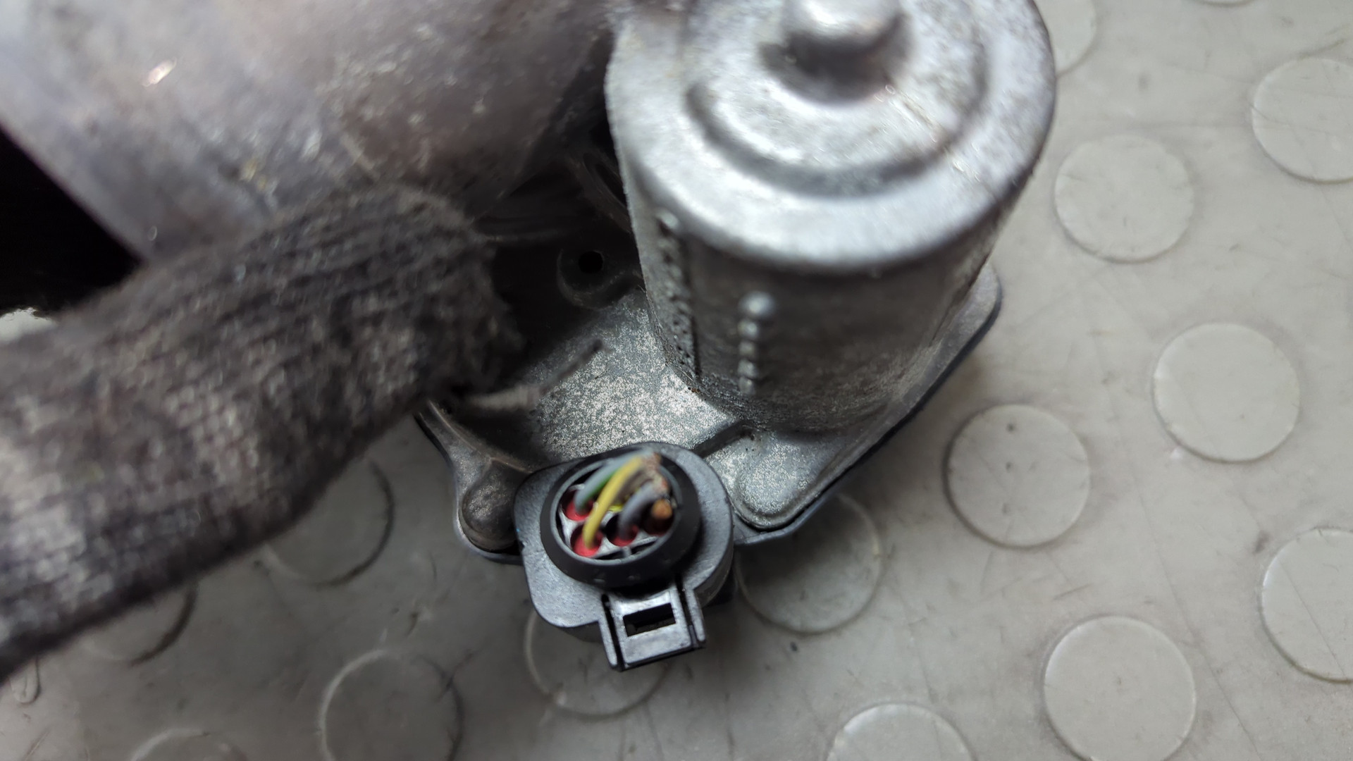 Заслонка дроссельная электрическая