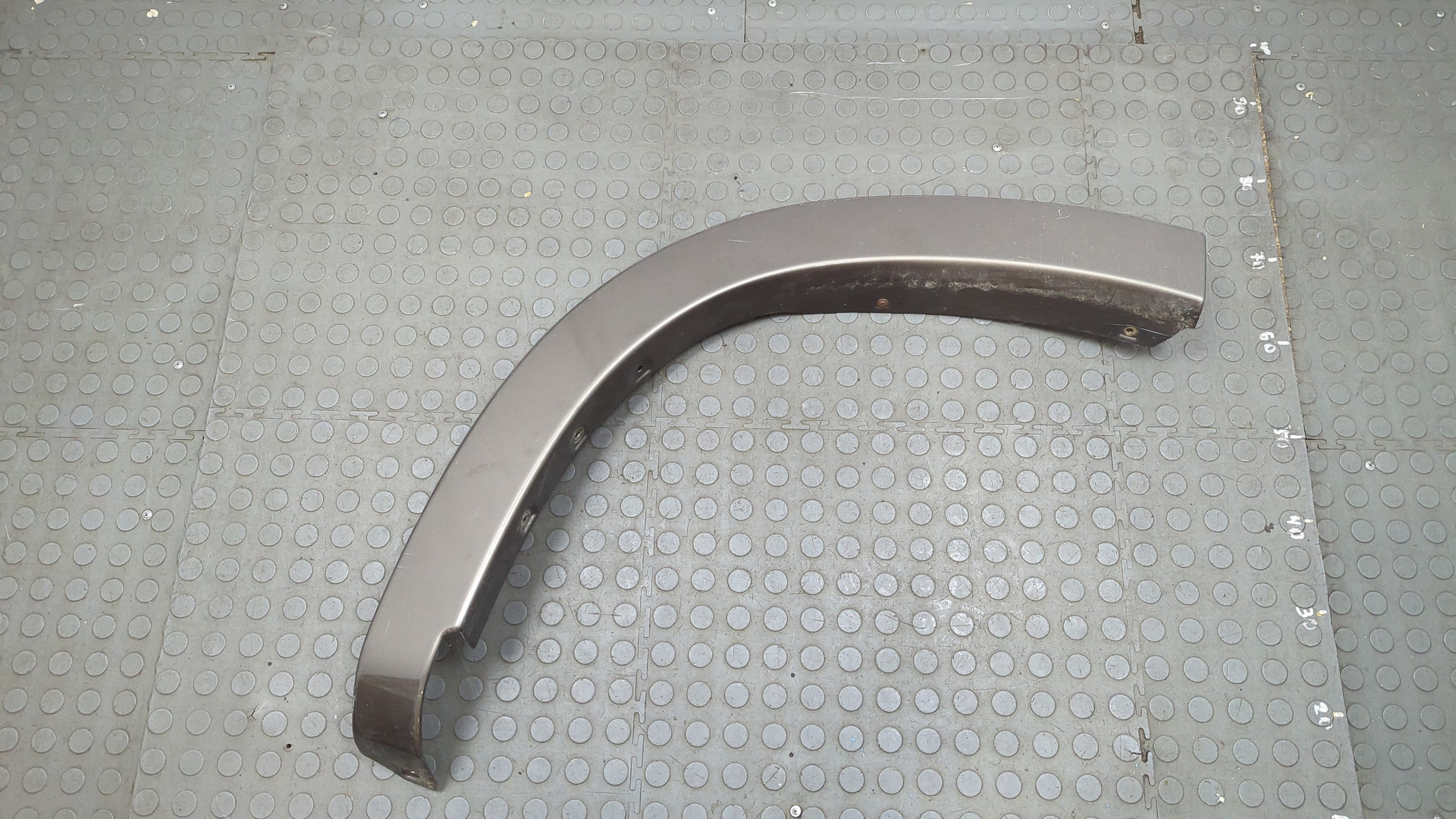 Молдинг заднего крыла правого