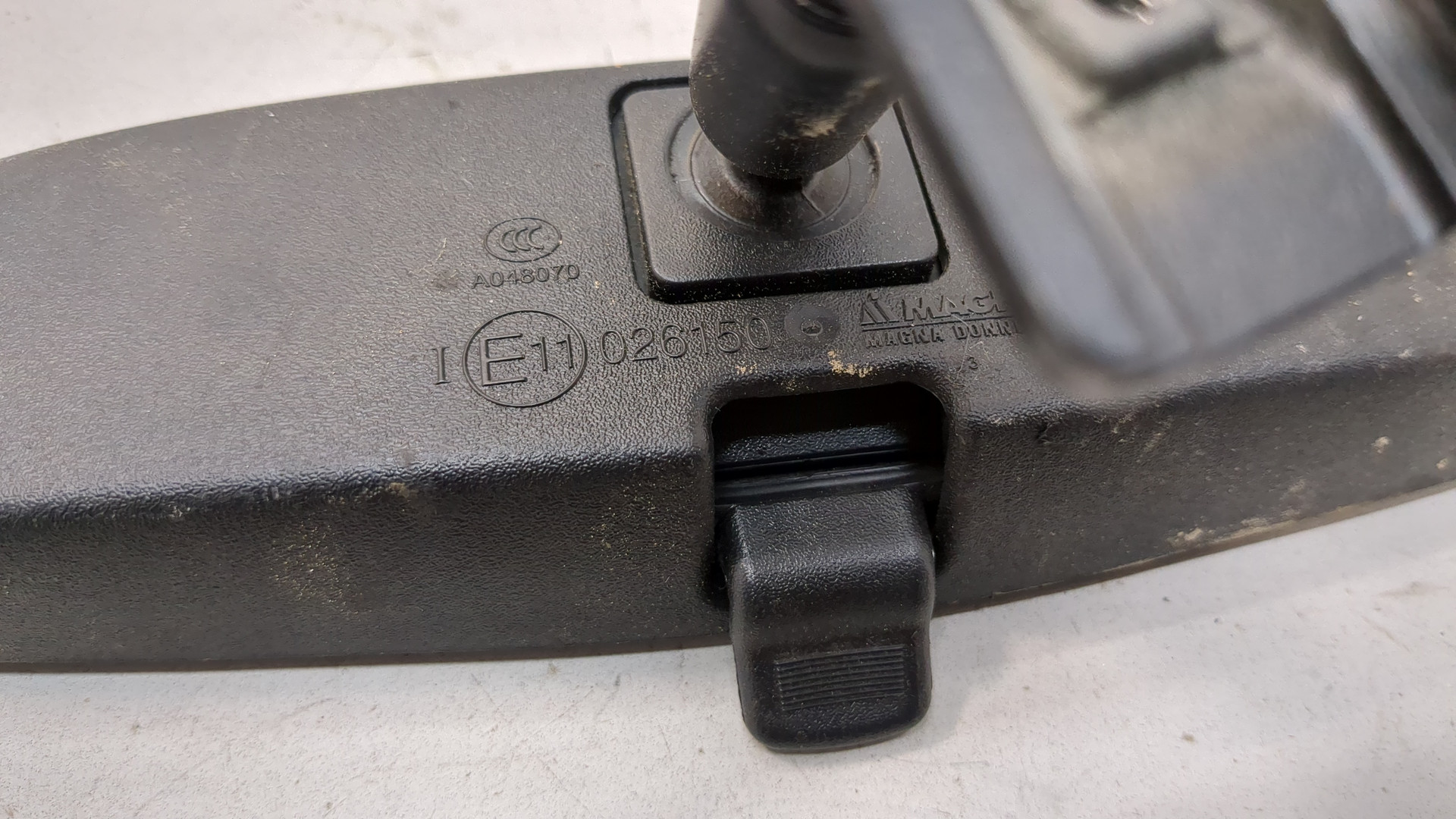 Зеркало заднего вида