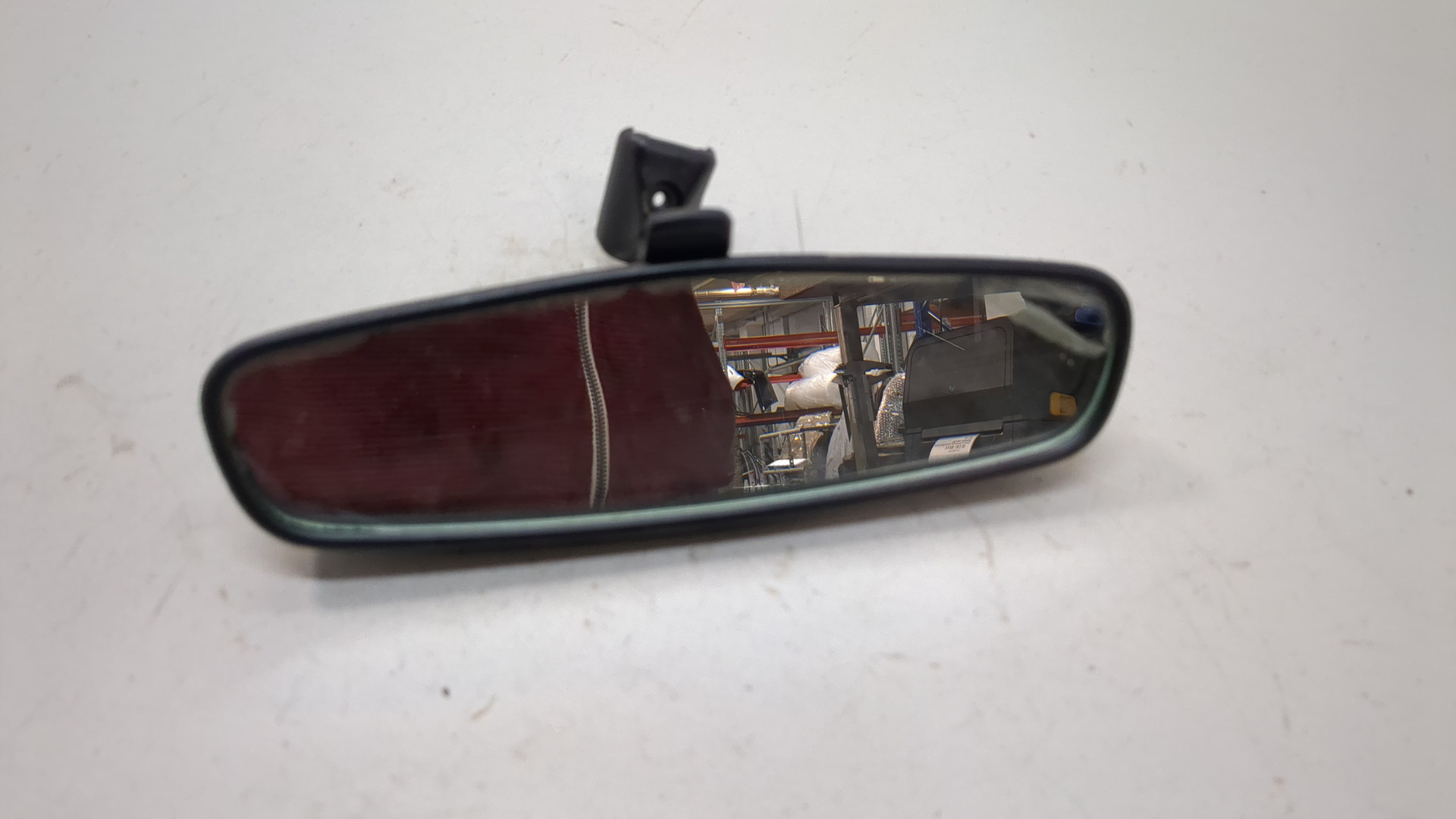 Зеркало заднего вида
