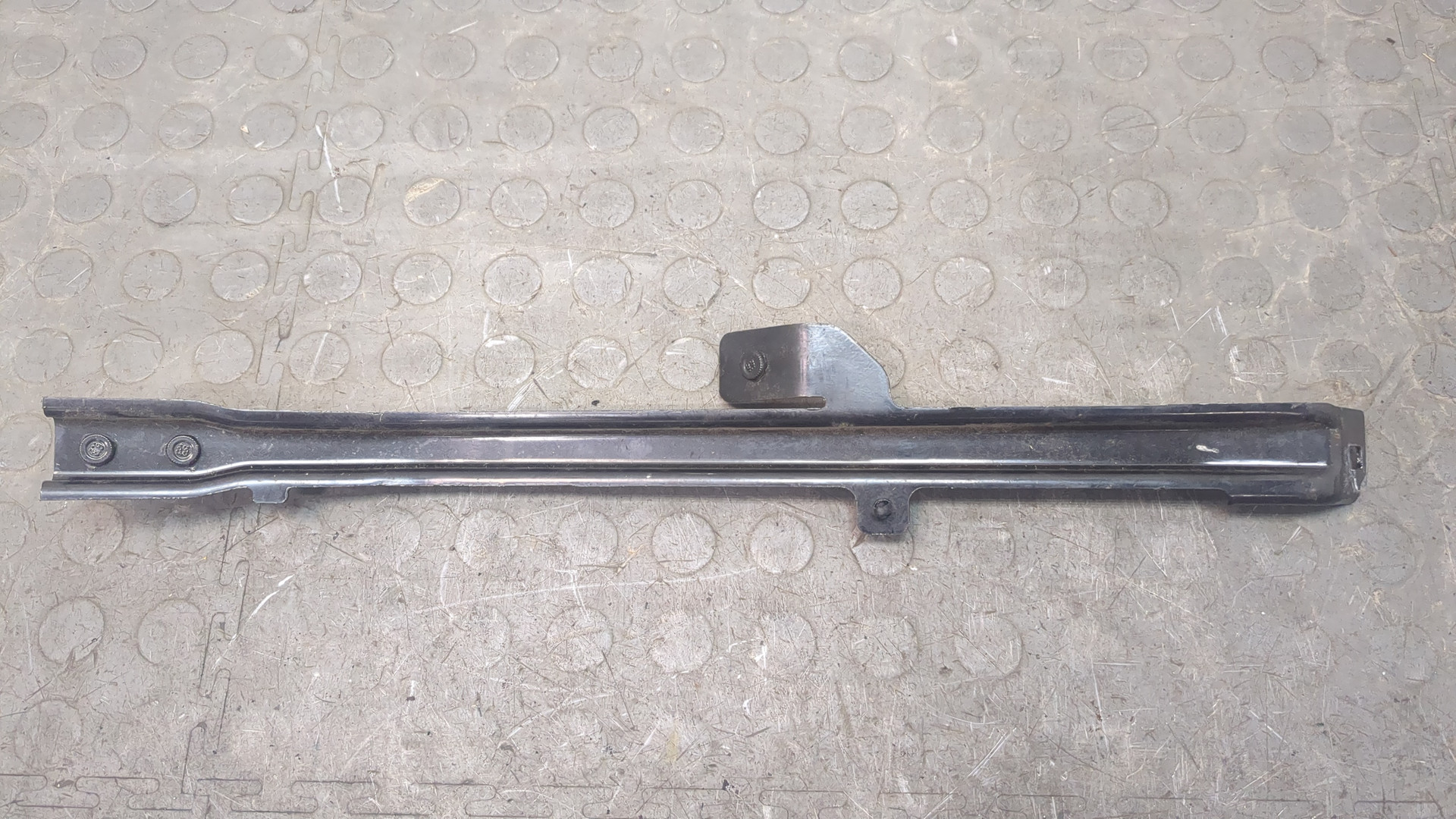 Кронштейн крепления крыла