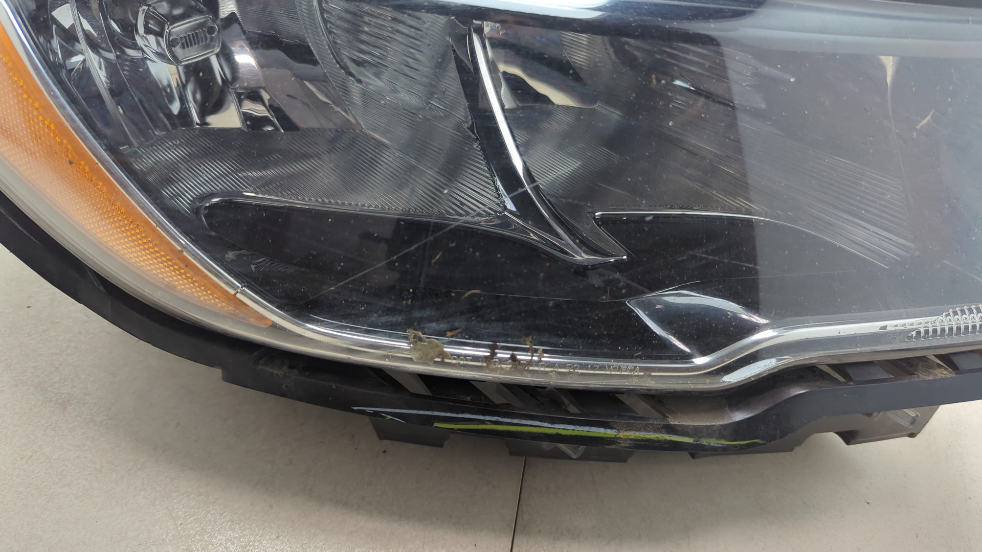 Фара правая