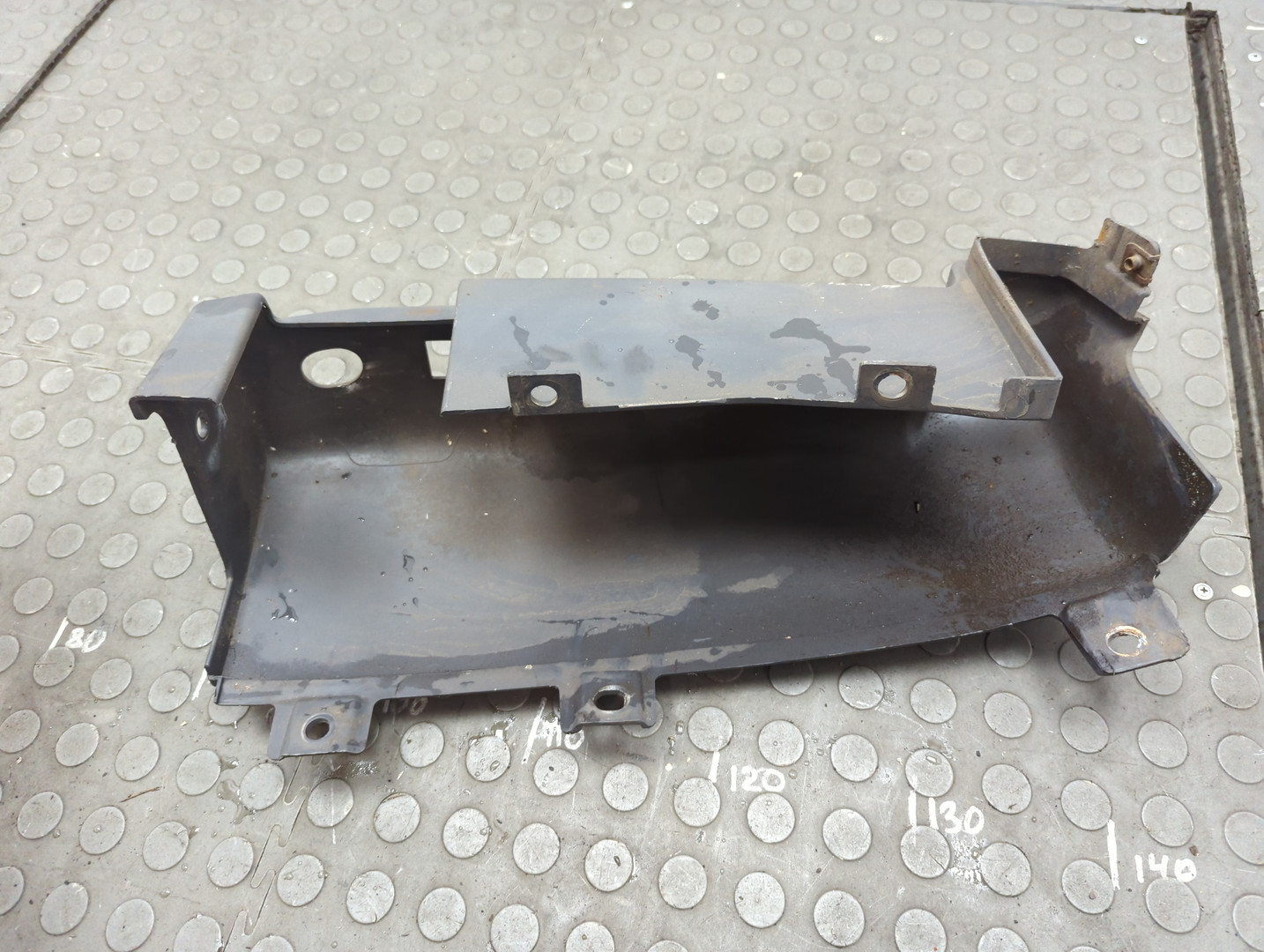 Накладка заднего бампера правая