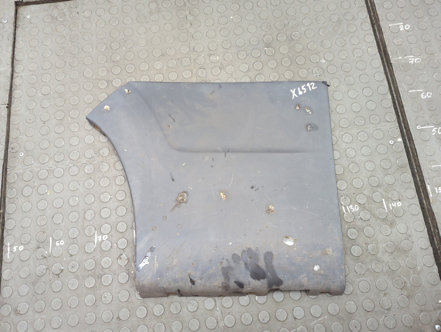 Накладка заднего крыла левого