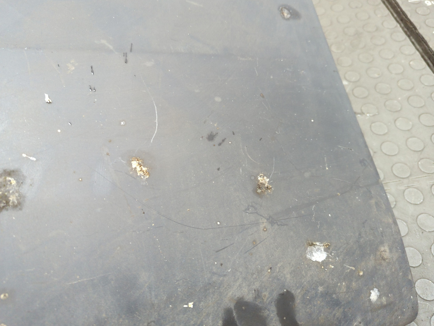 Накладка заднего крыла левого