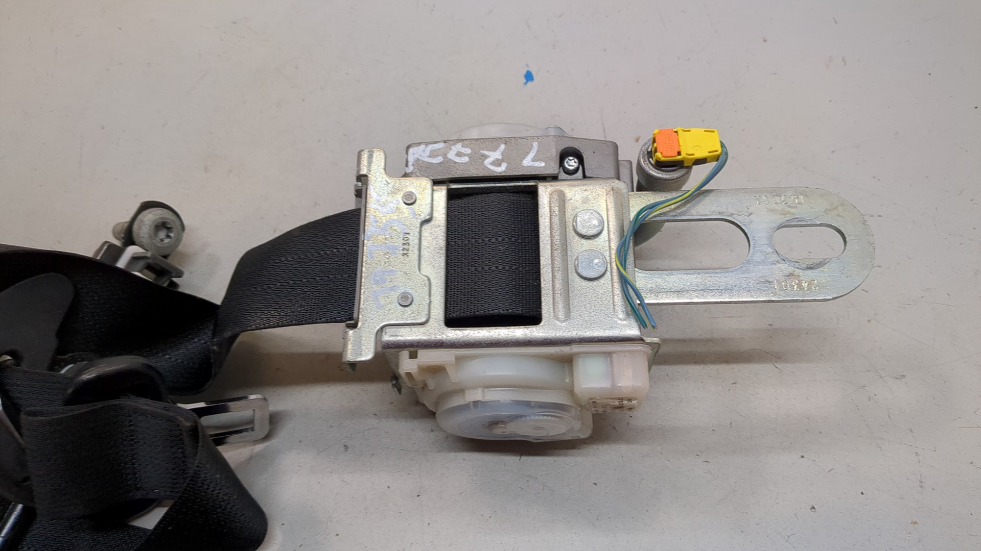 Ремень безопасности