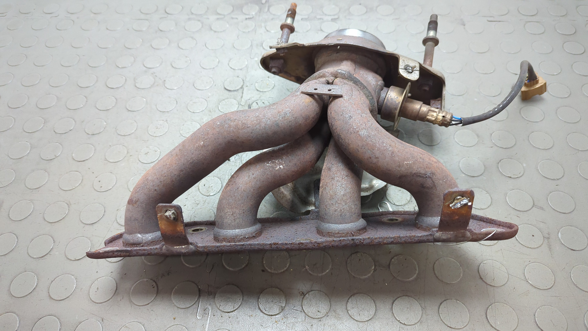 Коллектор выпускной