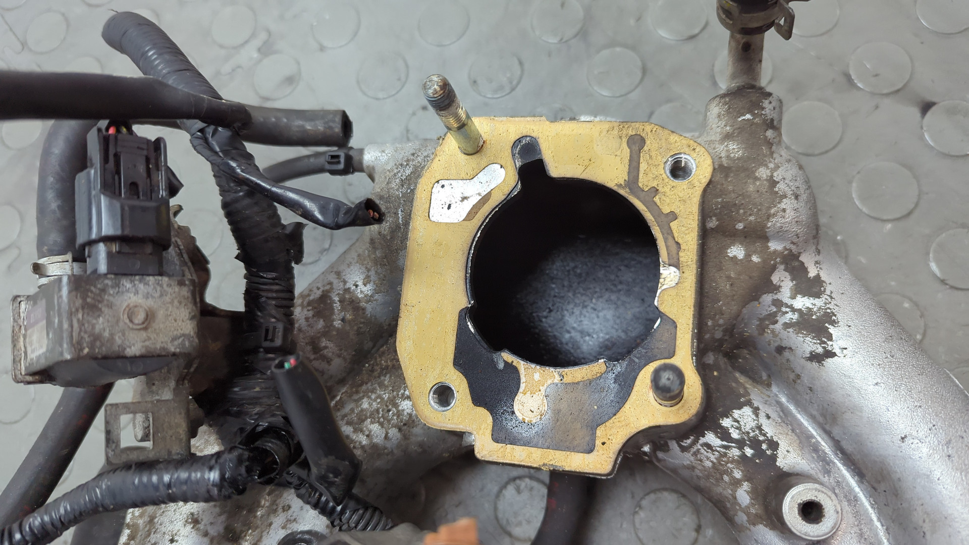 Коллектор впускной