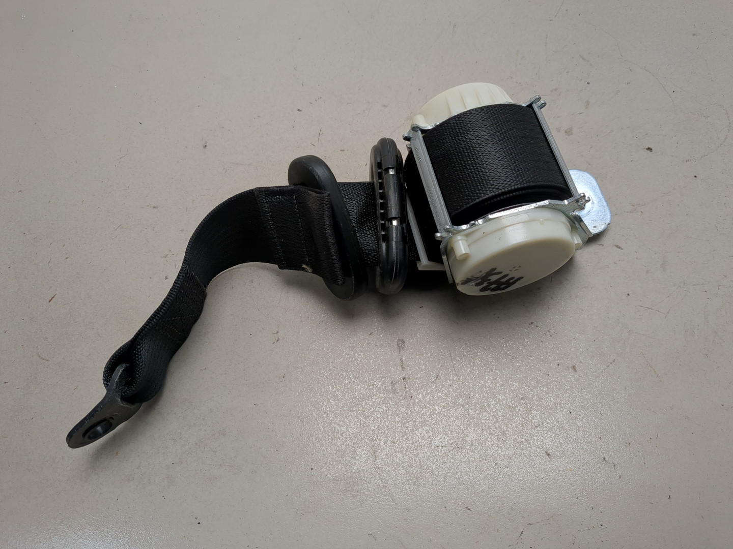 Ремень безопасности