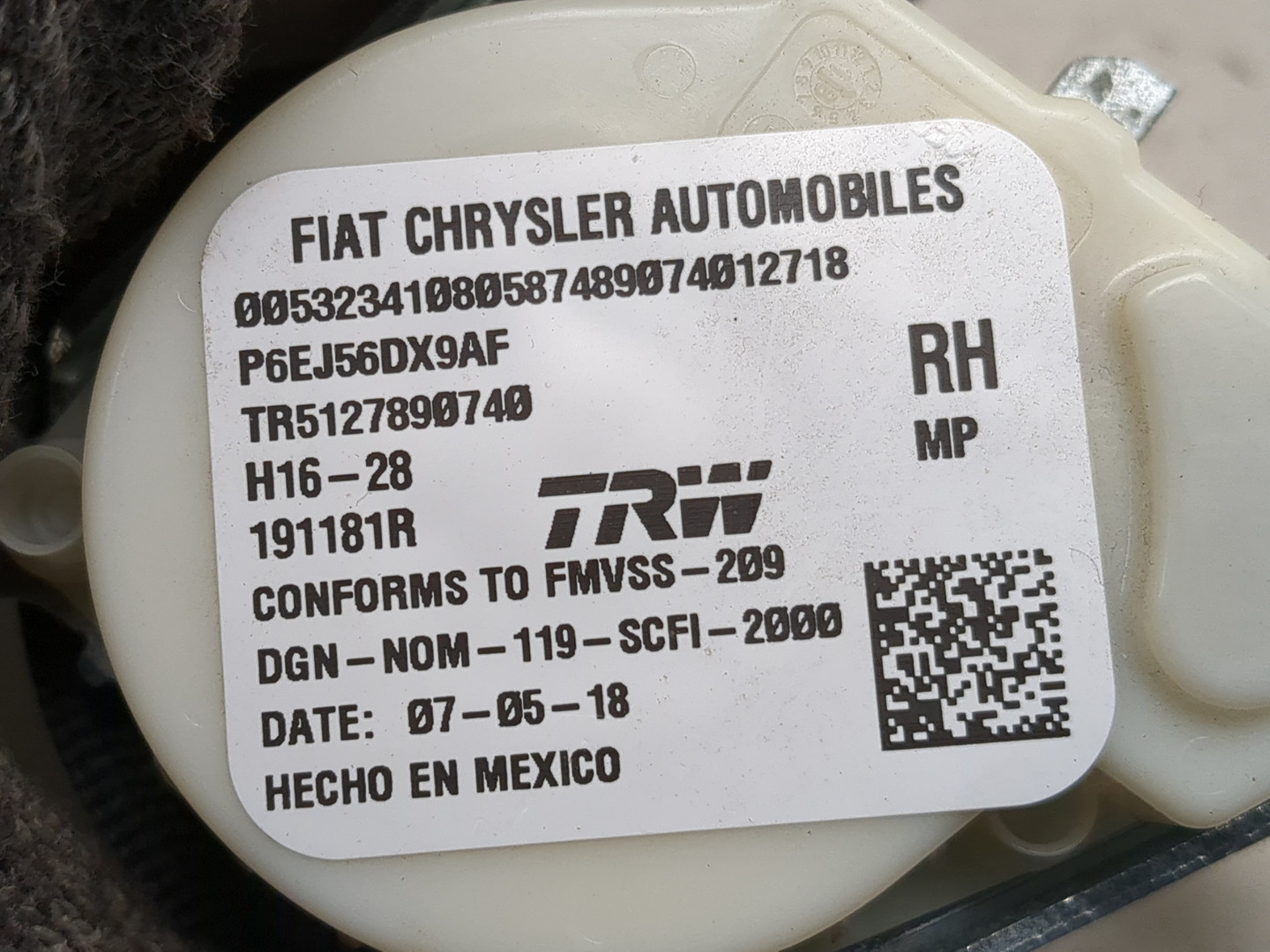 Ремень безопасности