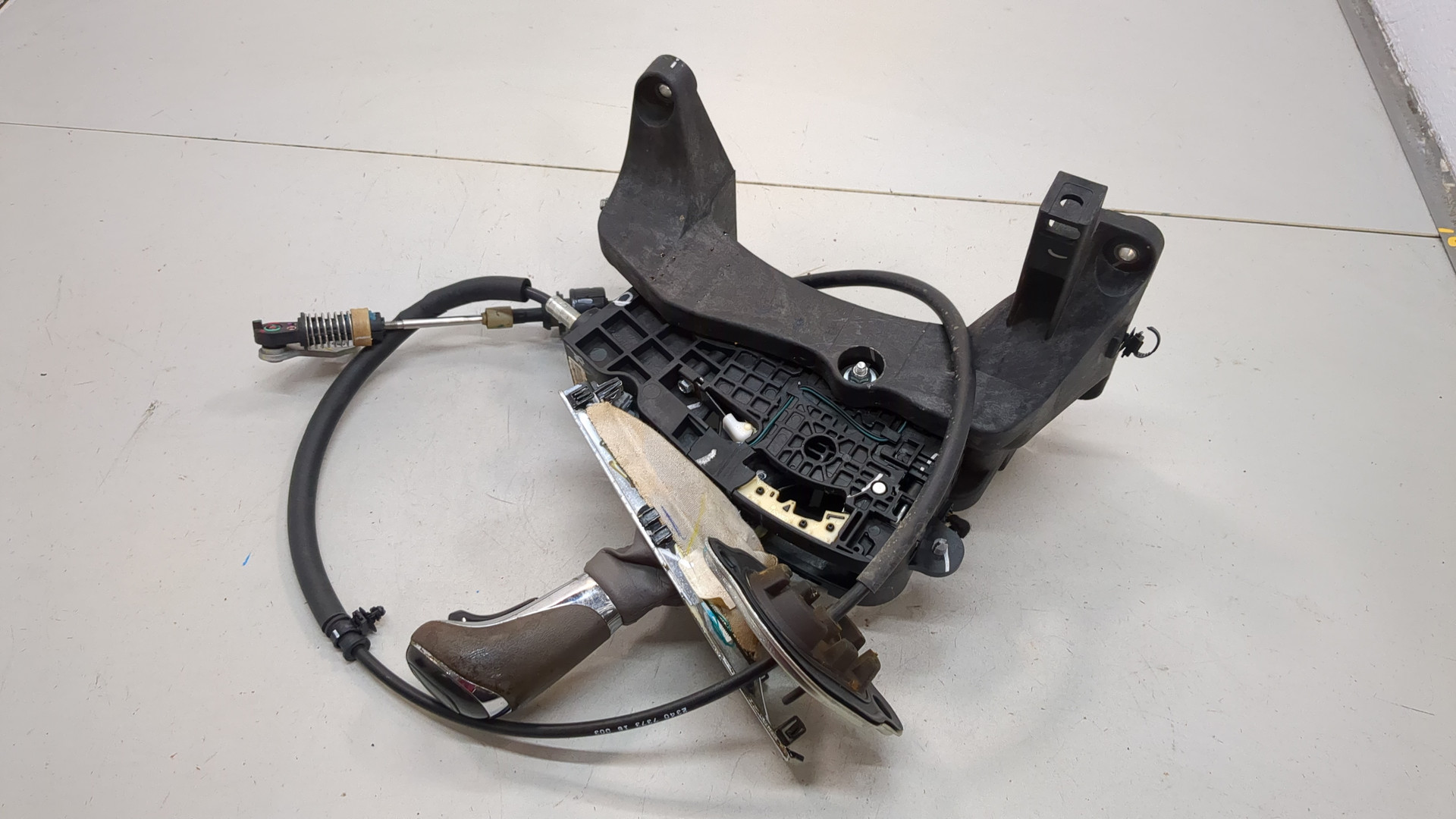 Кулиса МКПП / АКПП