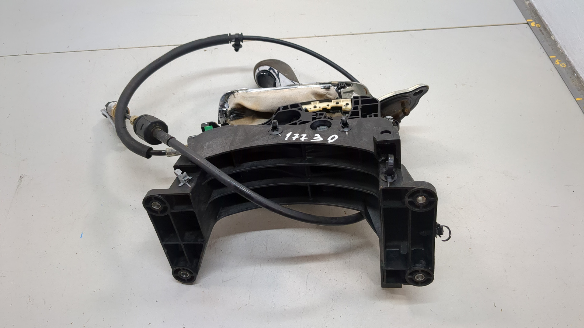 Кулиса МКПП / АКПП