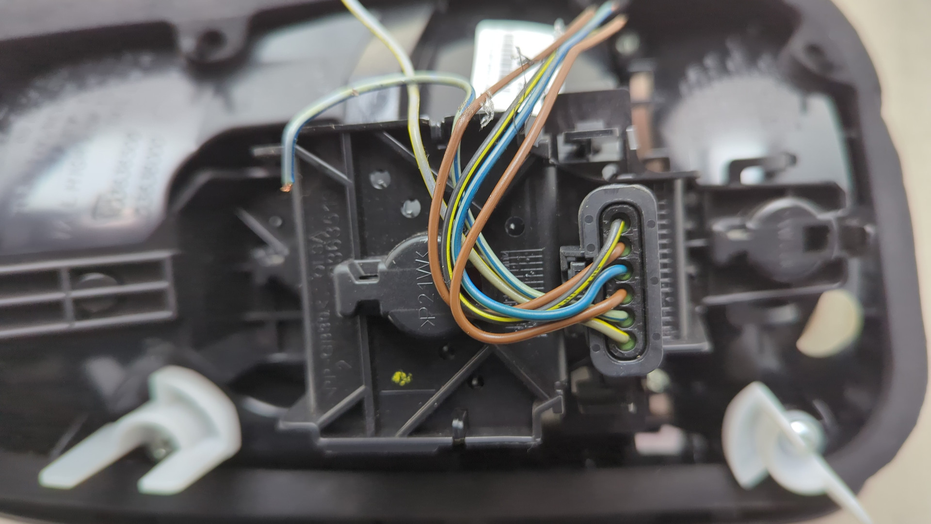 Фонарь задний правый