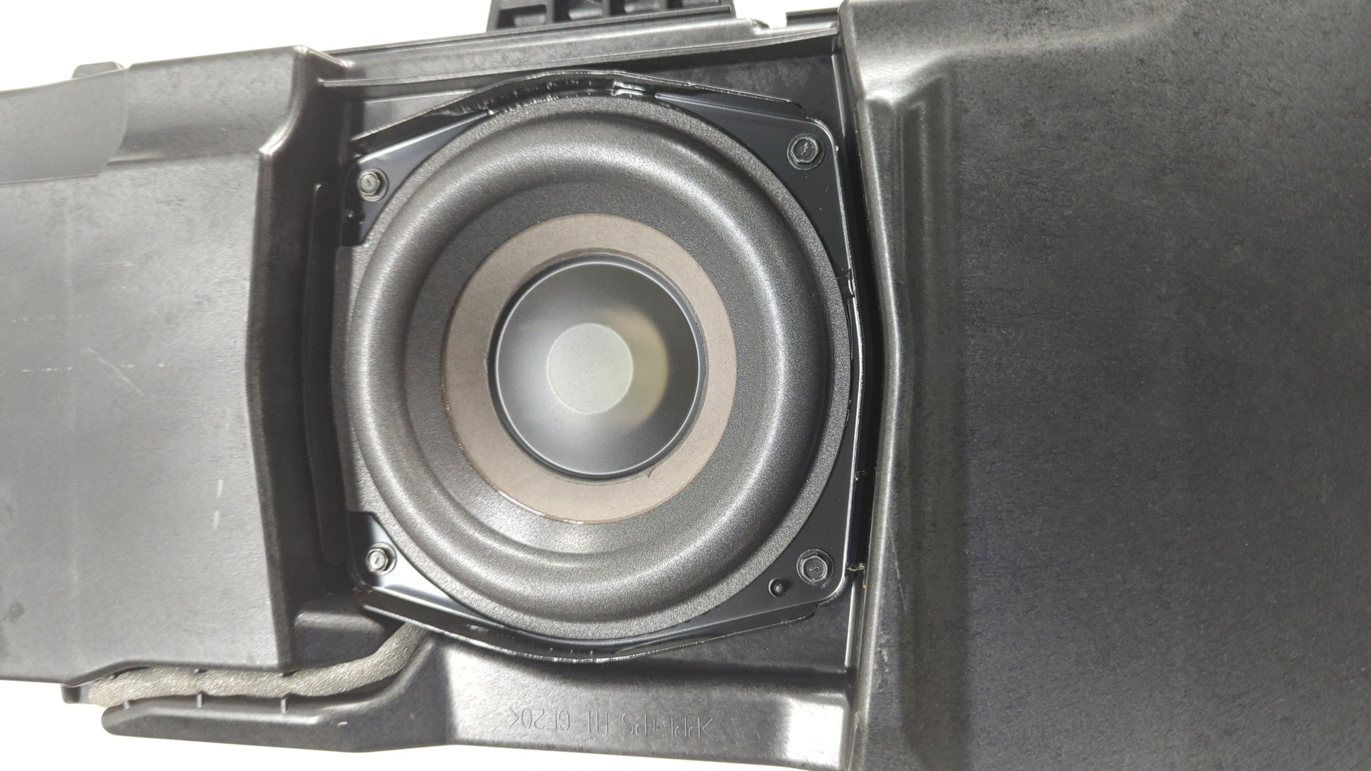 Сабвуфер для GMC Acadia 2019>