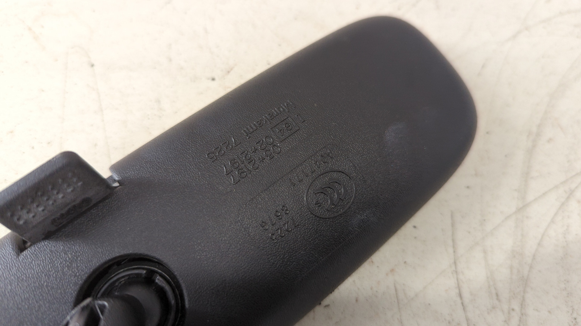 Зеркало заднего вида