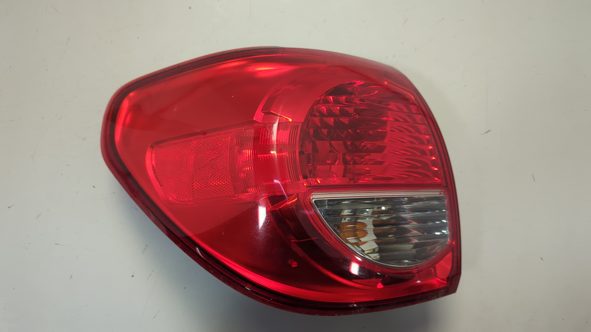 Фонарь задний левый