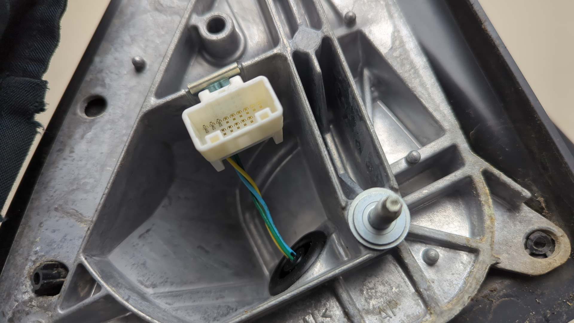 Зеркало правое электрическое