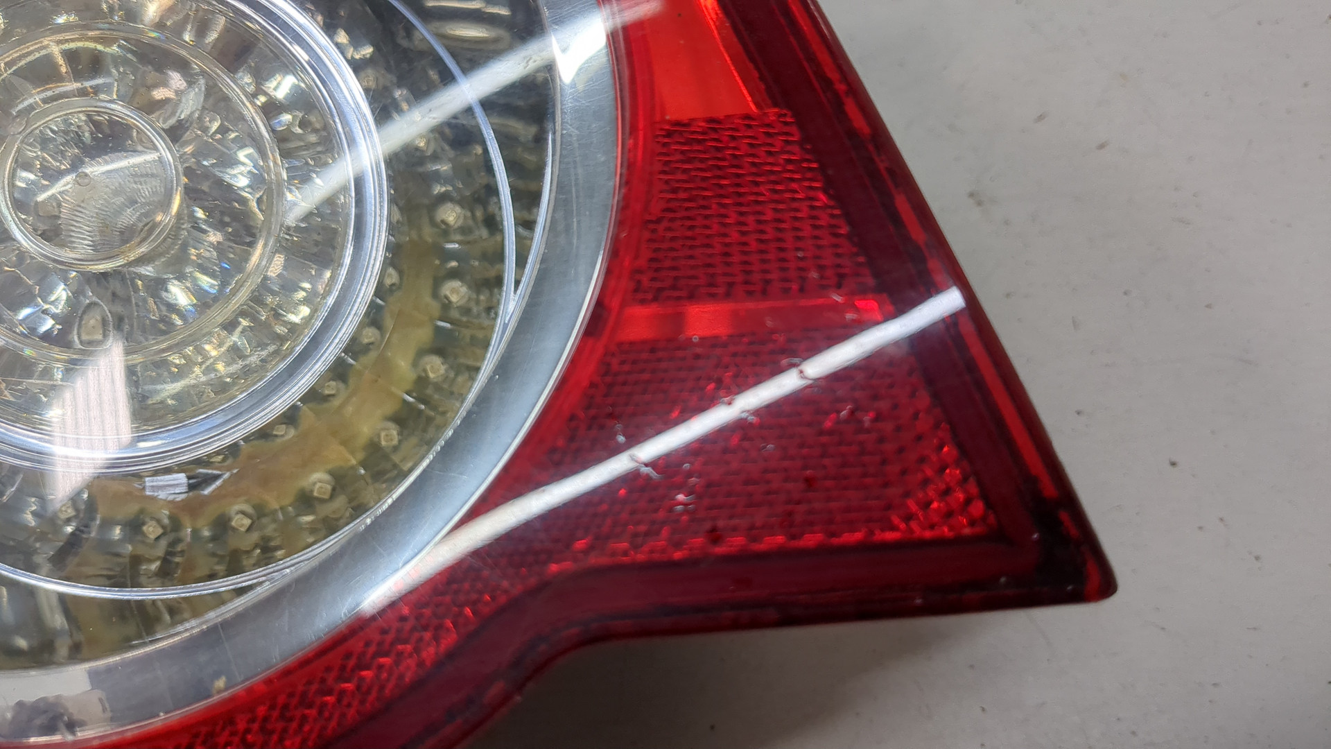 Фонарь задний левый