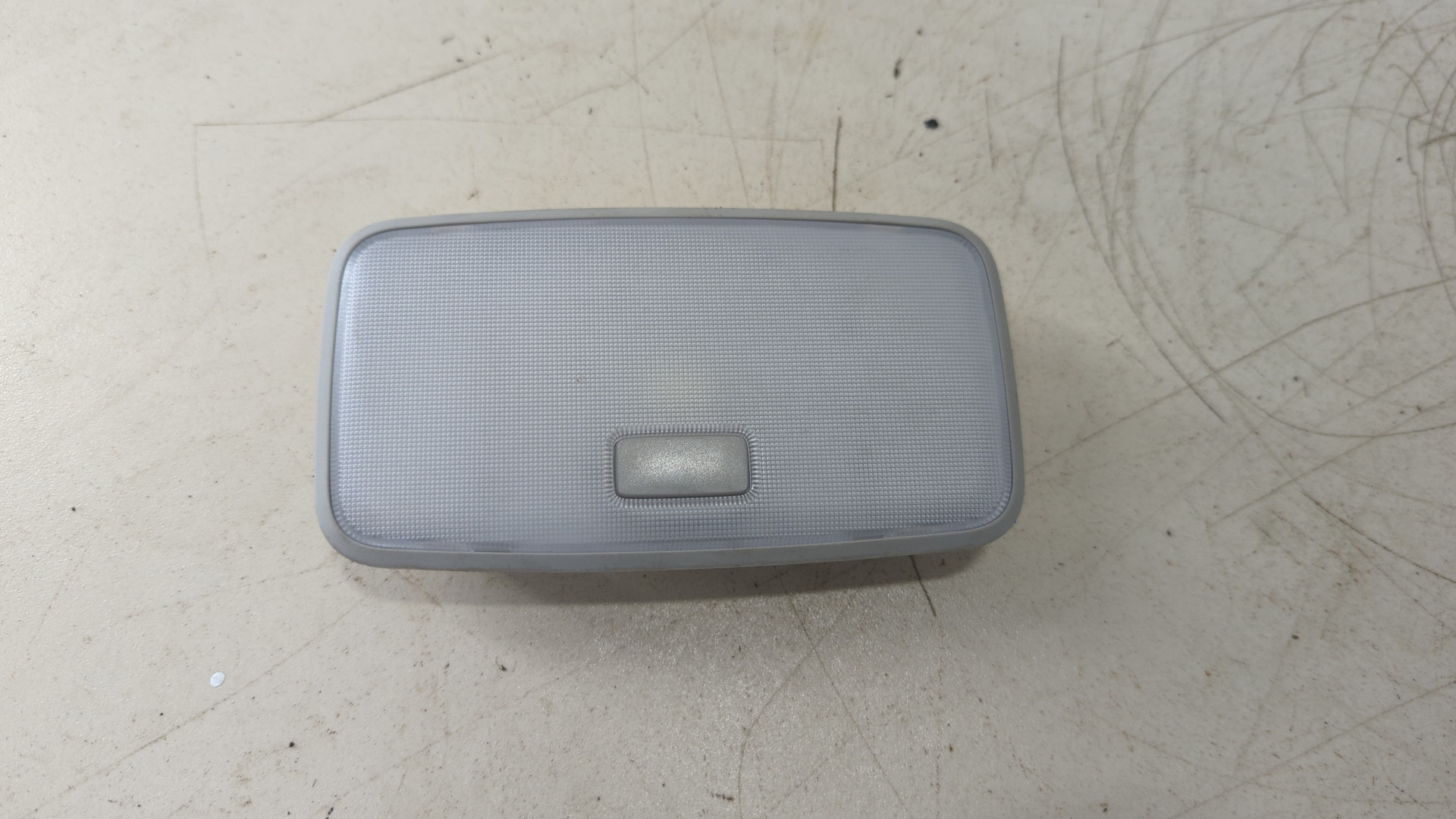 Плафон салонный