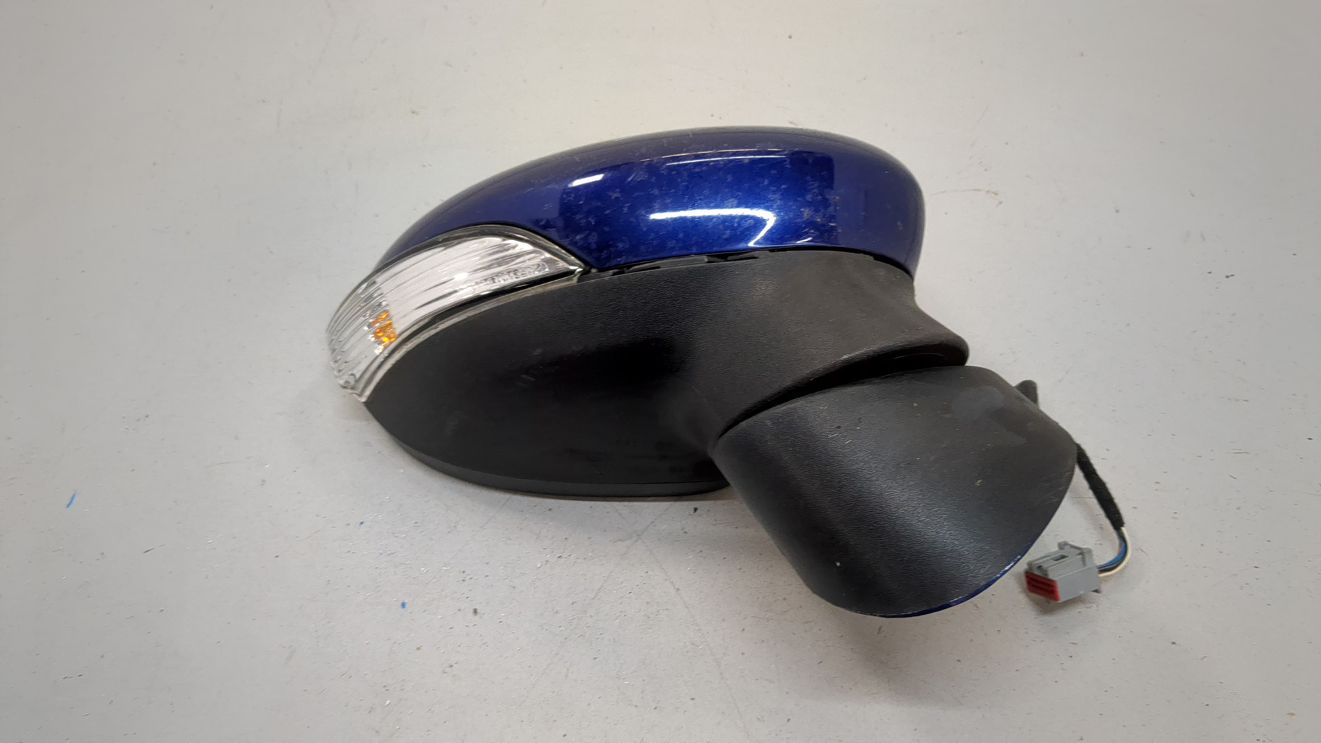 Зеркало правое электрическое