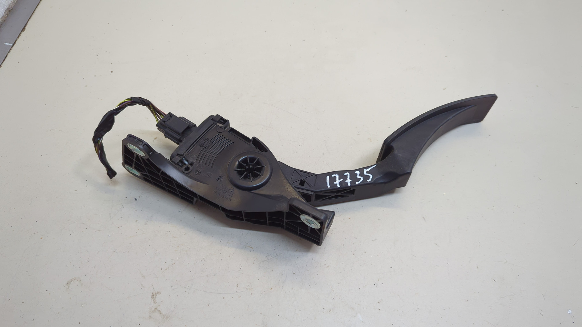 Педаль газа