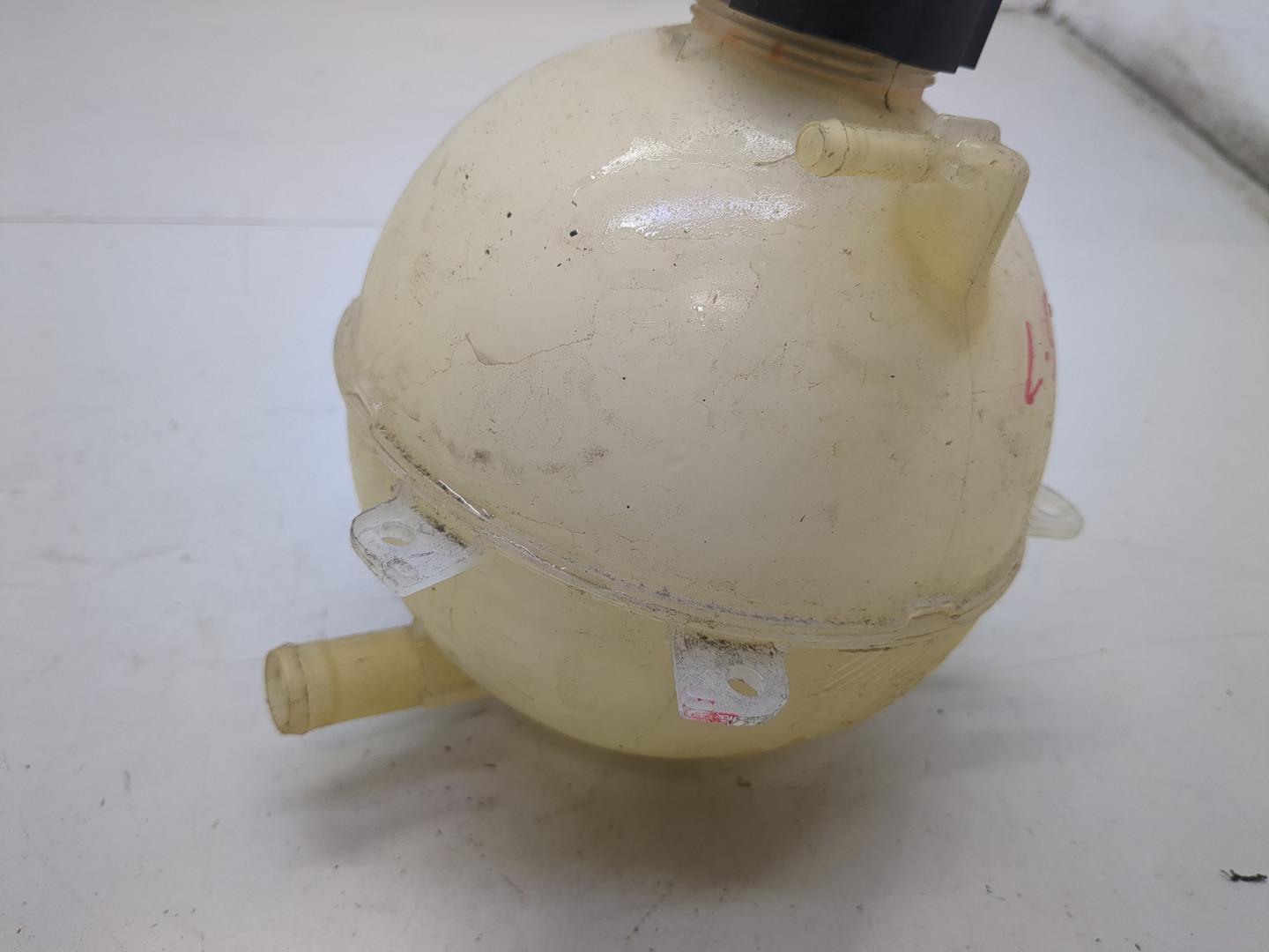 Бачок расширительный