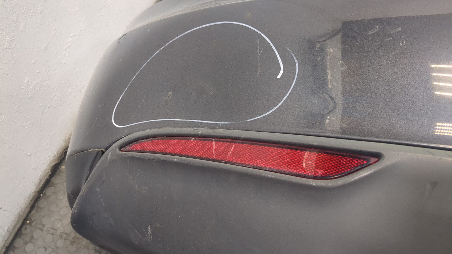 Бампер задний