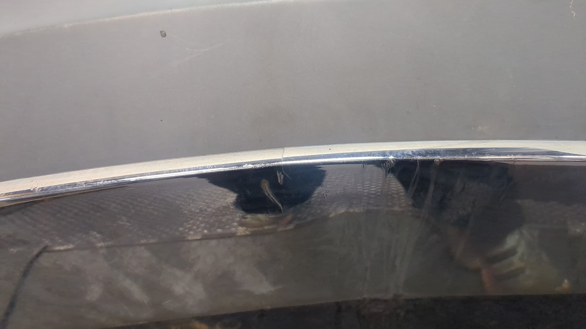 Бампер задний