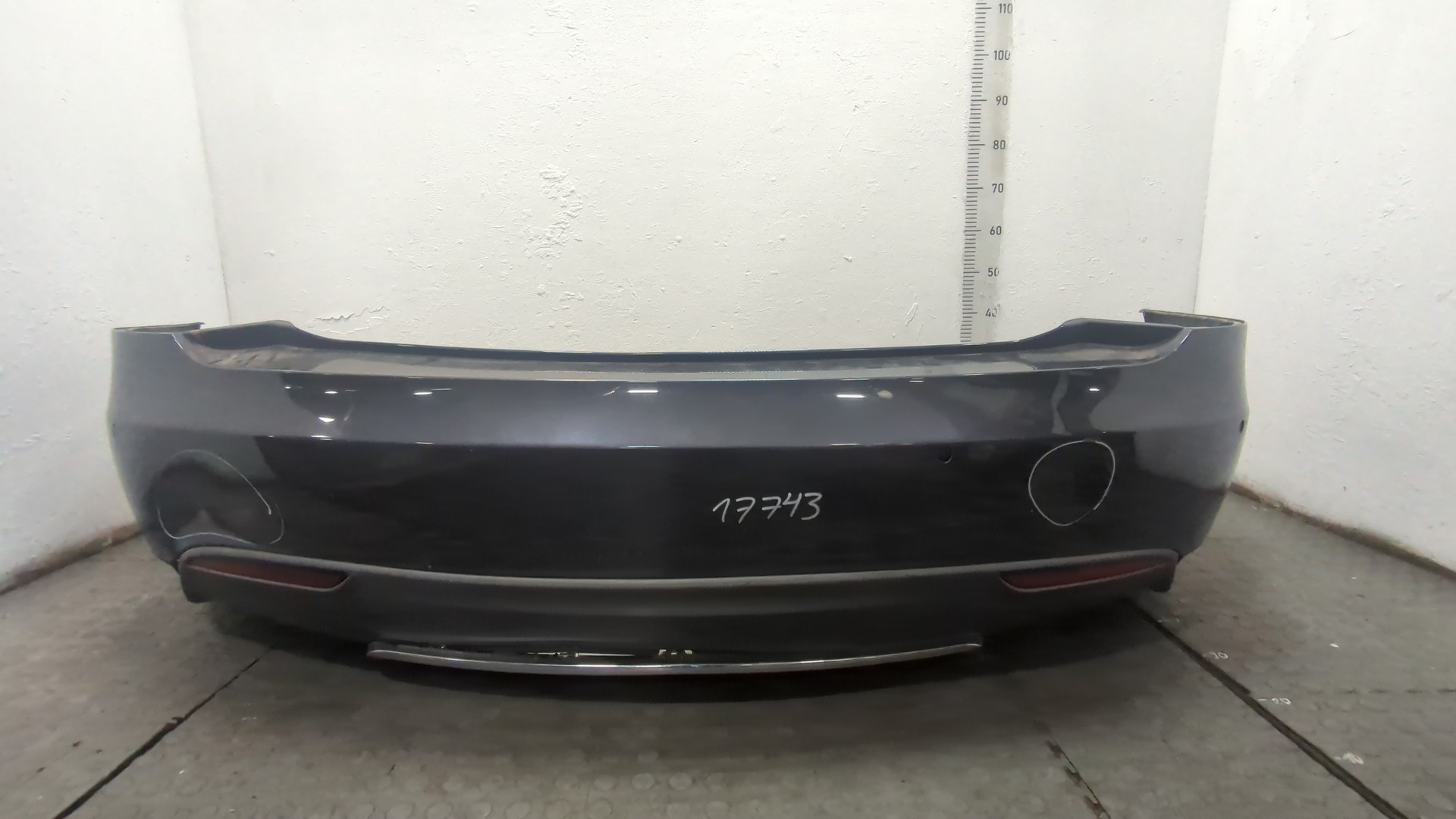 Бампер задний